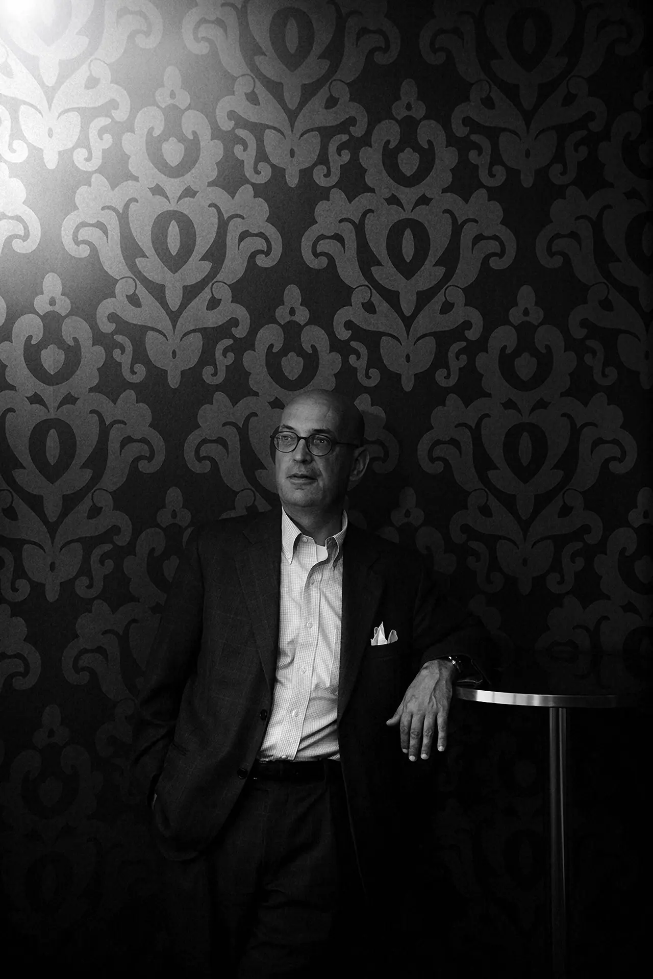 Professional LinkedIn headshot by Kwaak Photography in Halton Hills